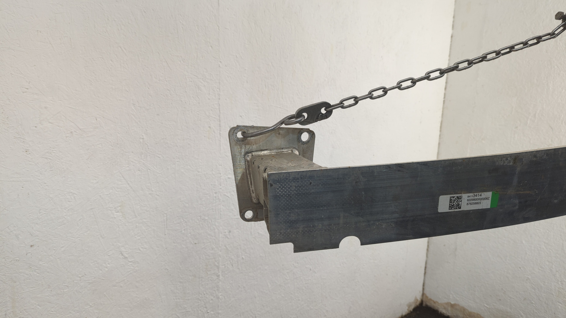 Усилитель заднего бампера