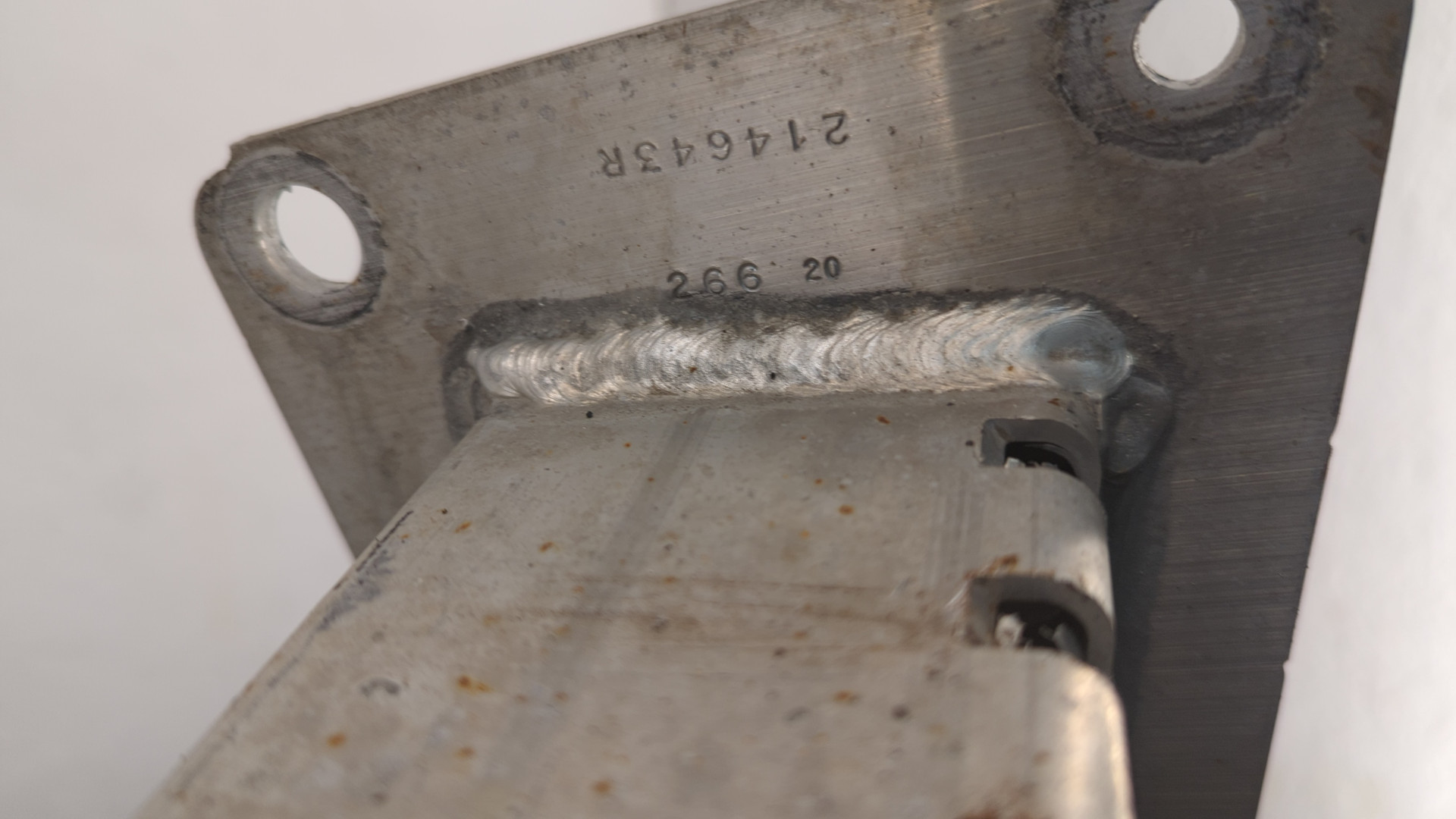 Усилитель заднего бампера