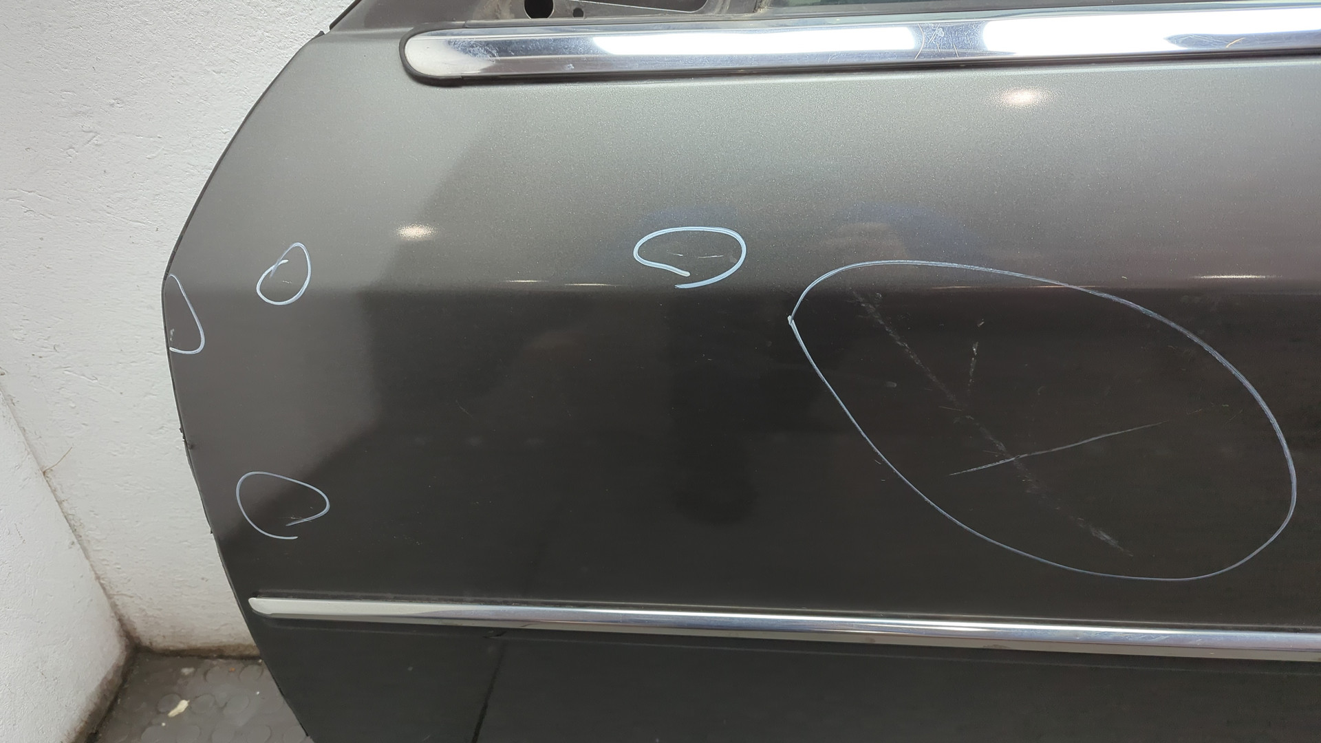 Дверь передняя левая