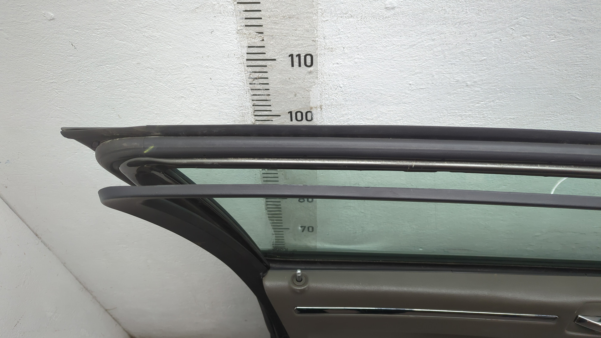 Дверь передняя левая