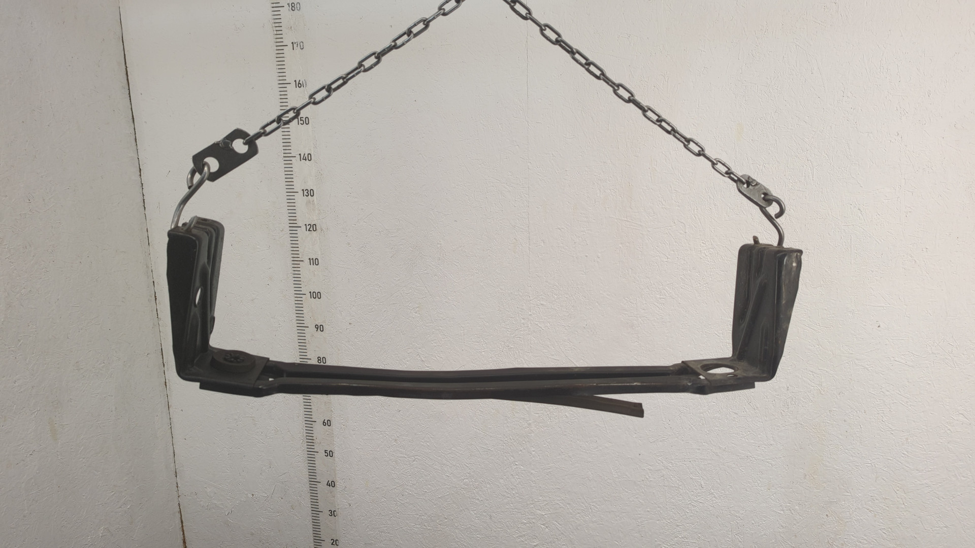 Балка подрадиаторная