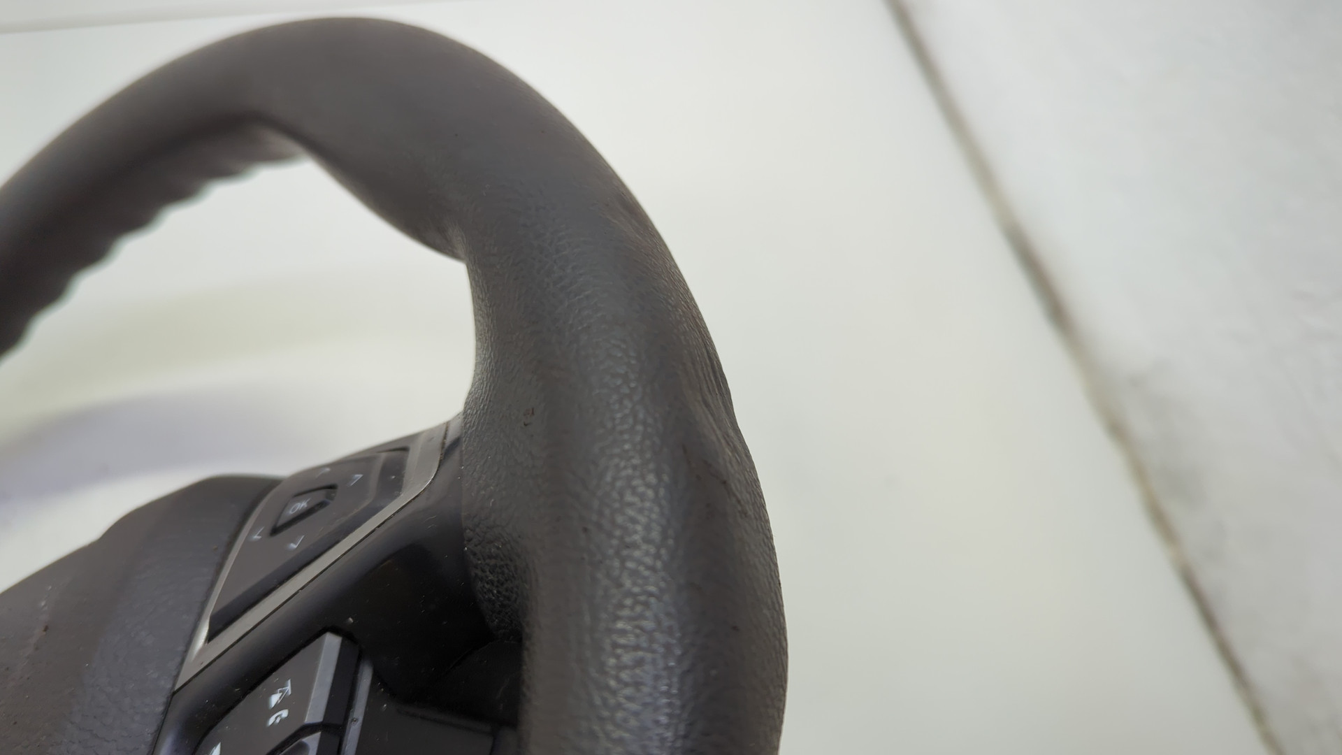 Рулевое колесо (руль)