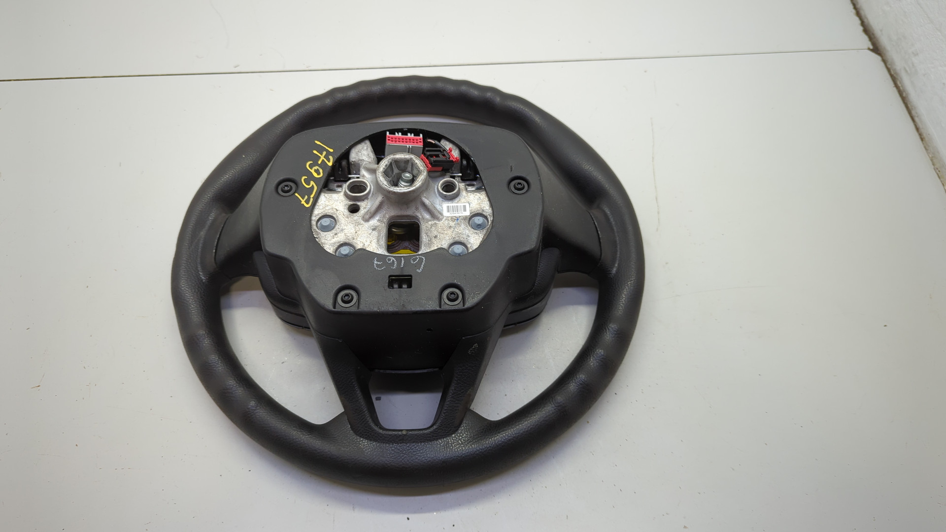 Рулевое колесо (руль)