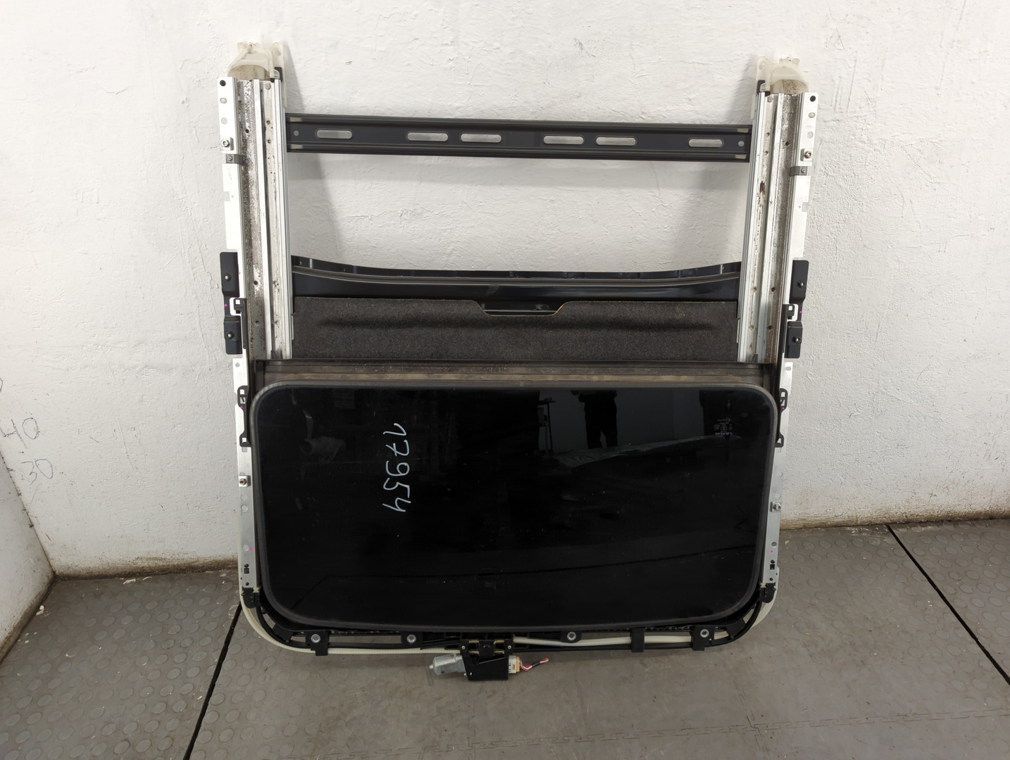 Люк в сборе электрический