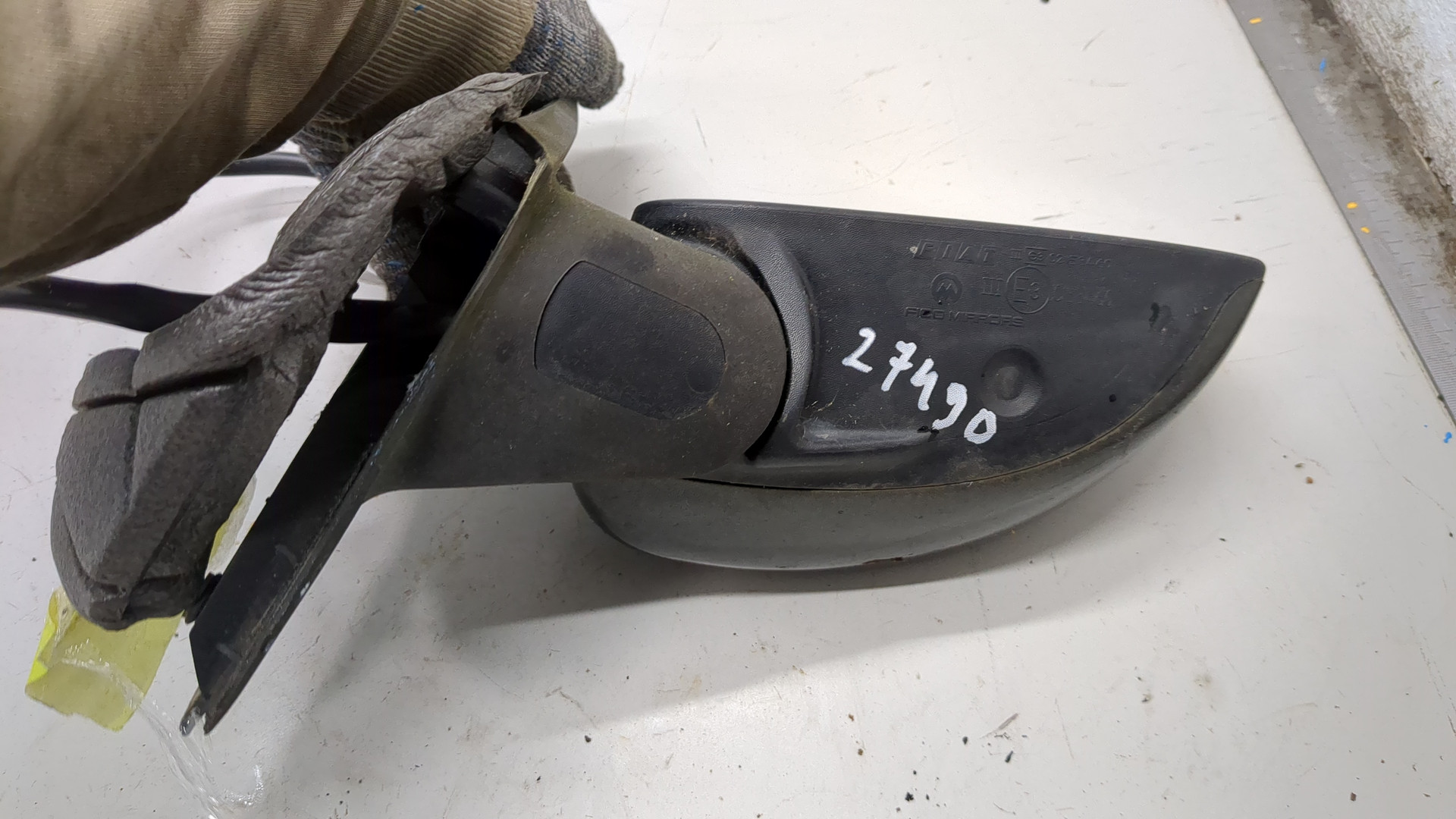 Зеркало правое электрическое