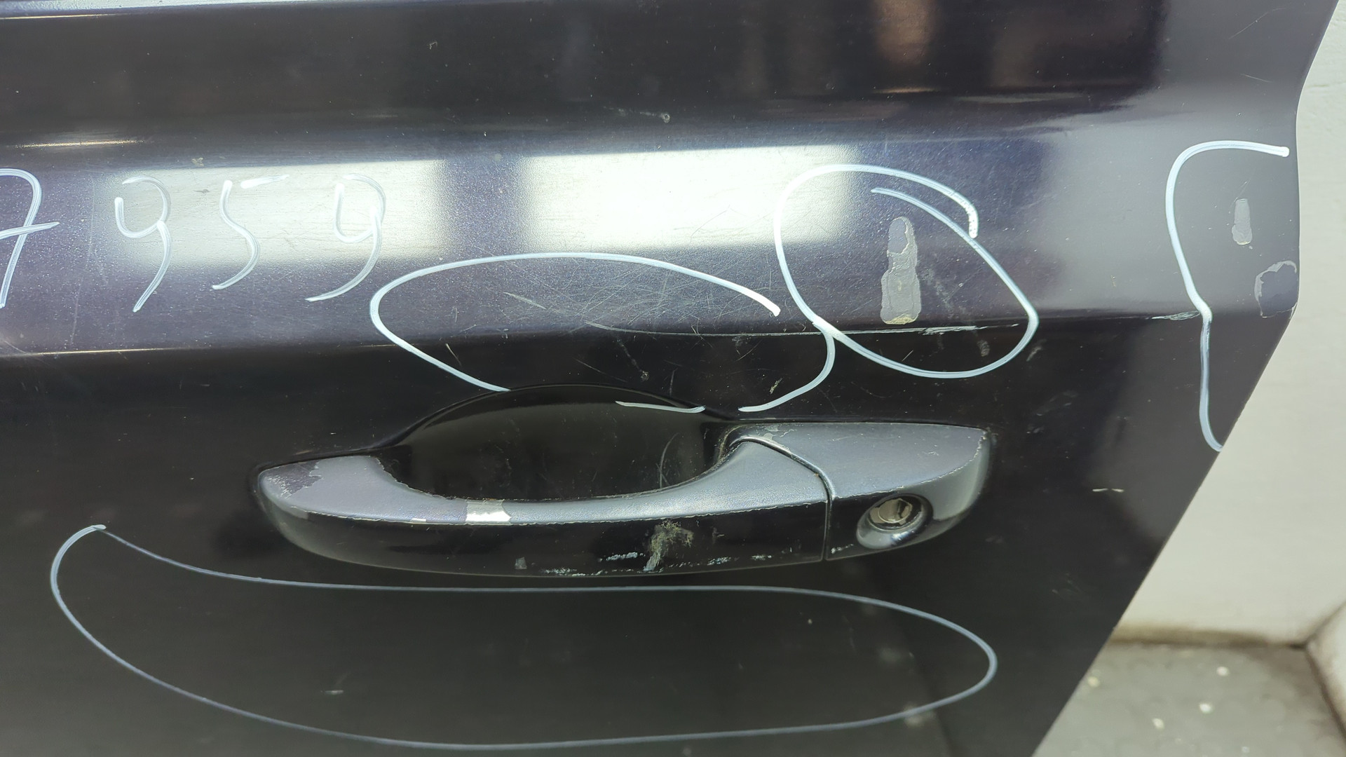 Дверь передняя левая