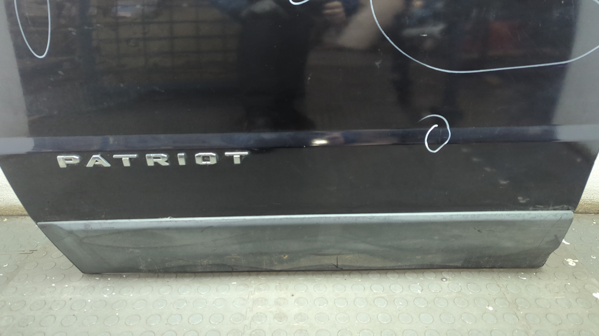 Дверь передняя левая