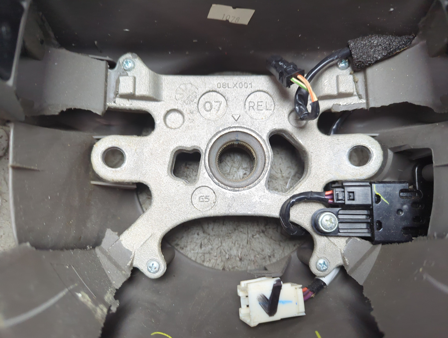 Рулевое колесо (руль)