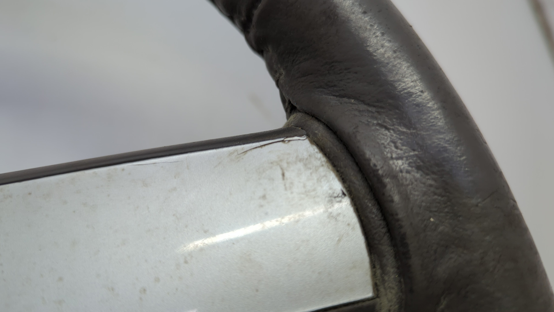 Рулевое колесо (руль)