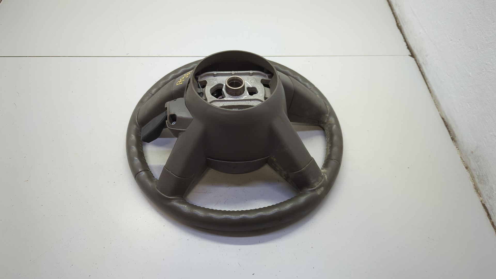 Рулевое колесо (руль)