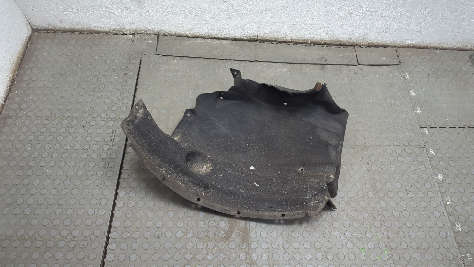 Локер передний правый