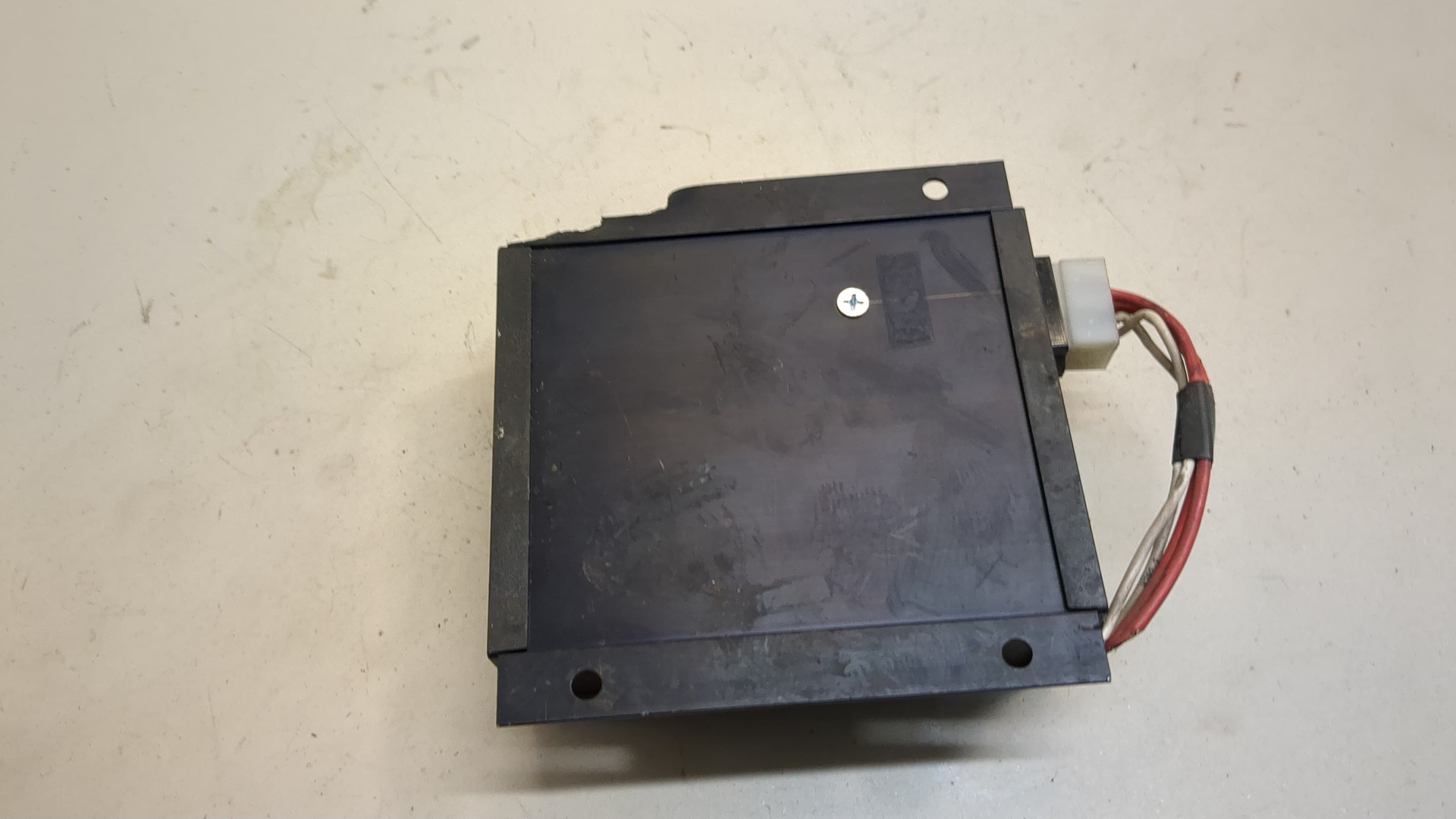 Преобразователь напряжения (адаптер)