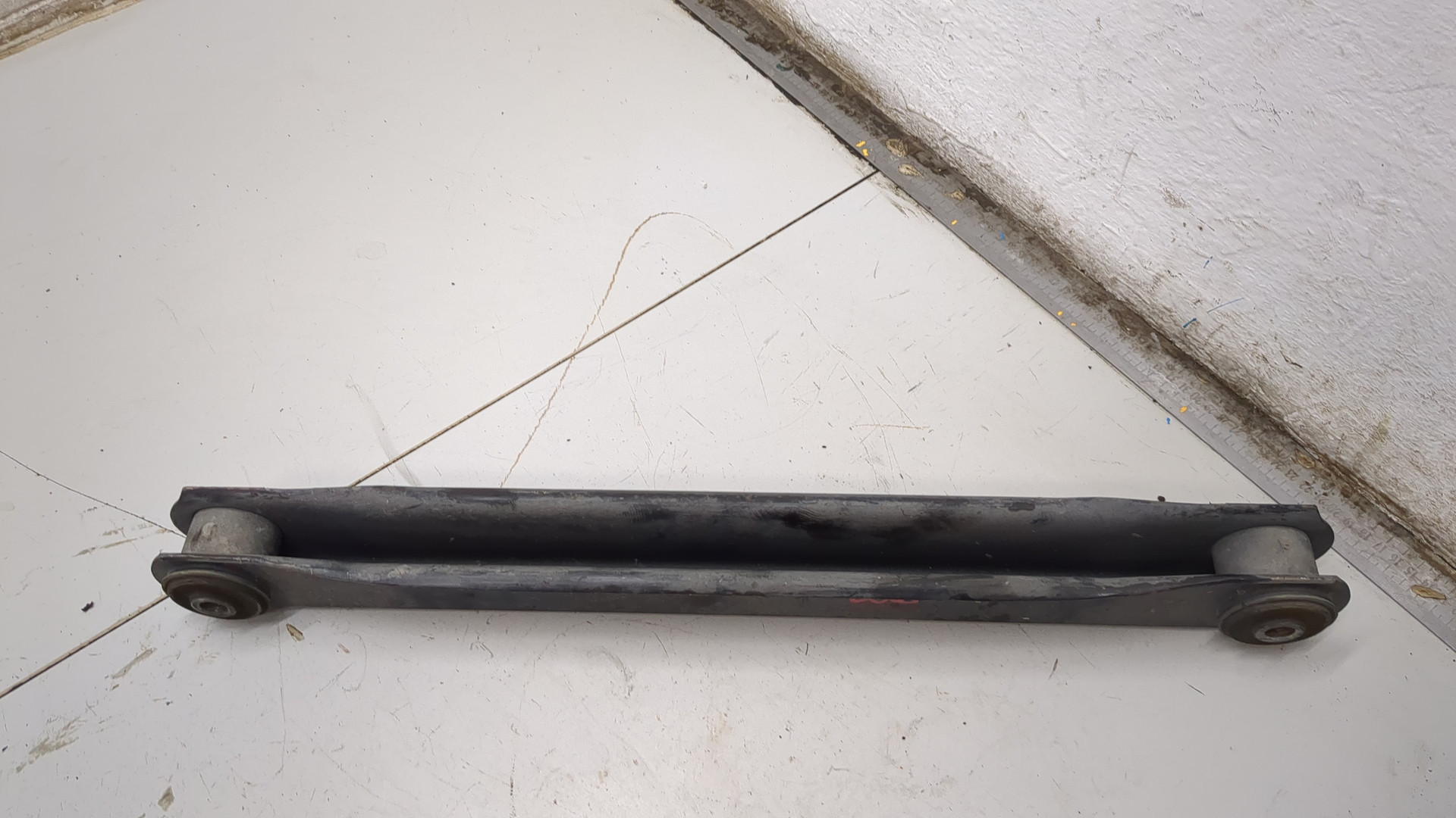 Рычаг задний