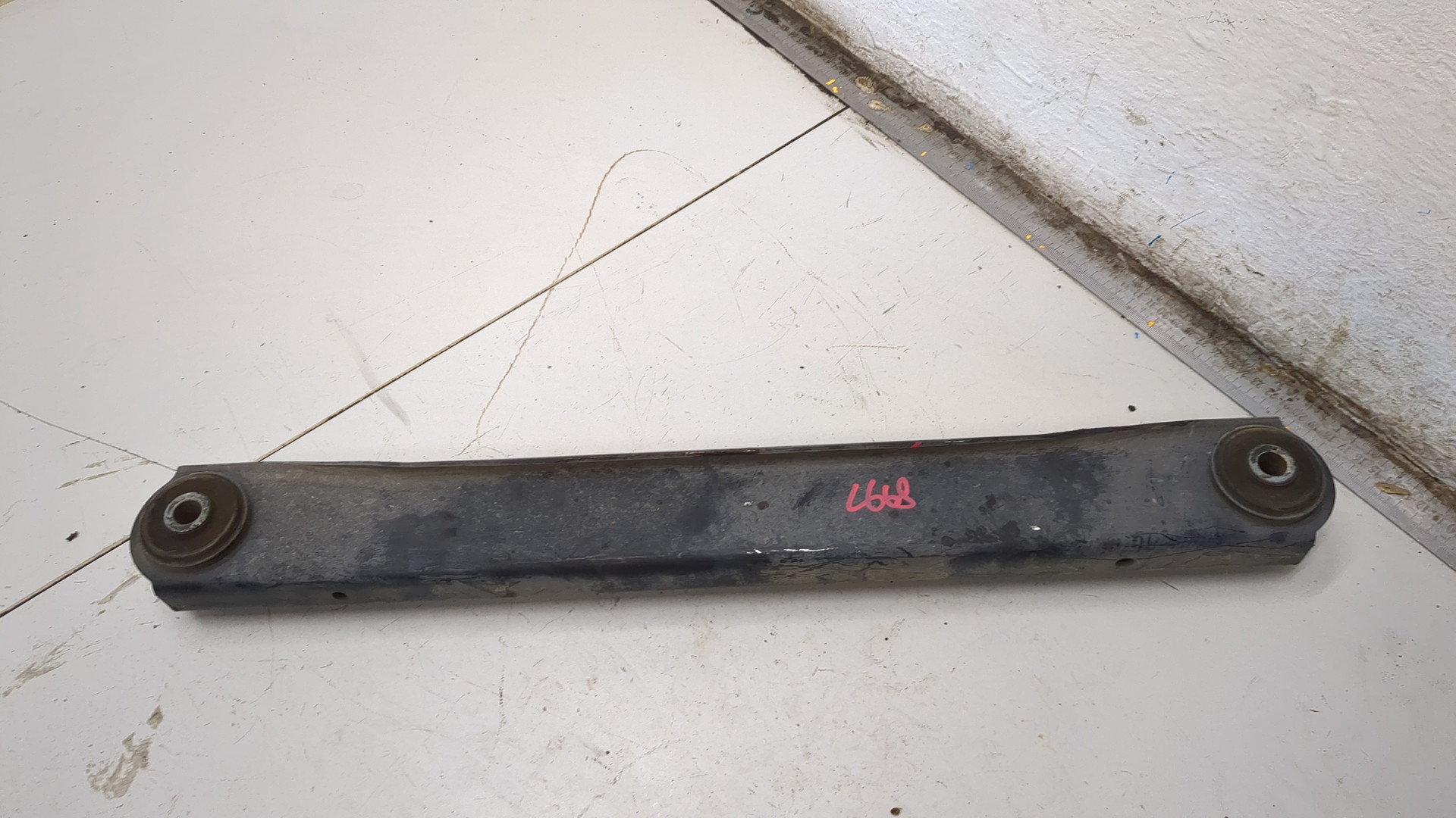 Рычаг задний