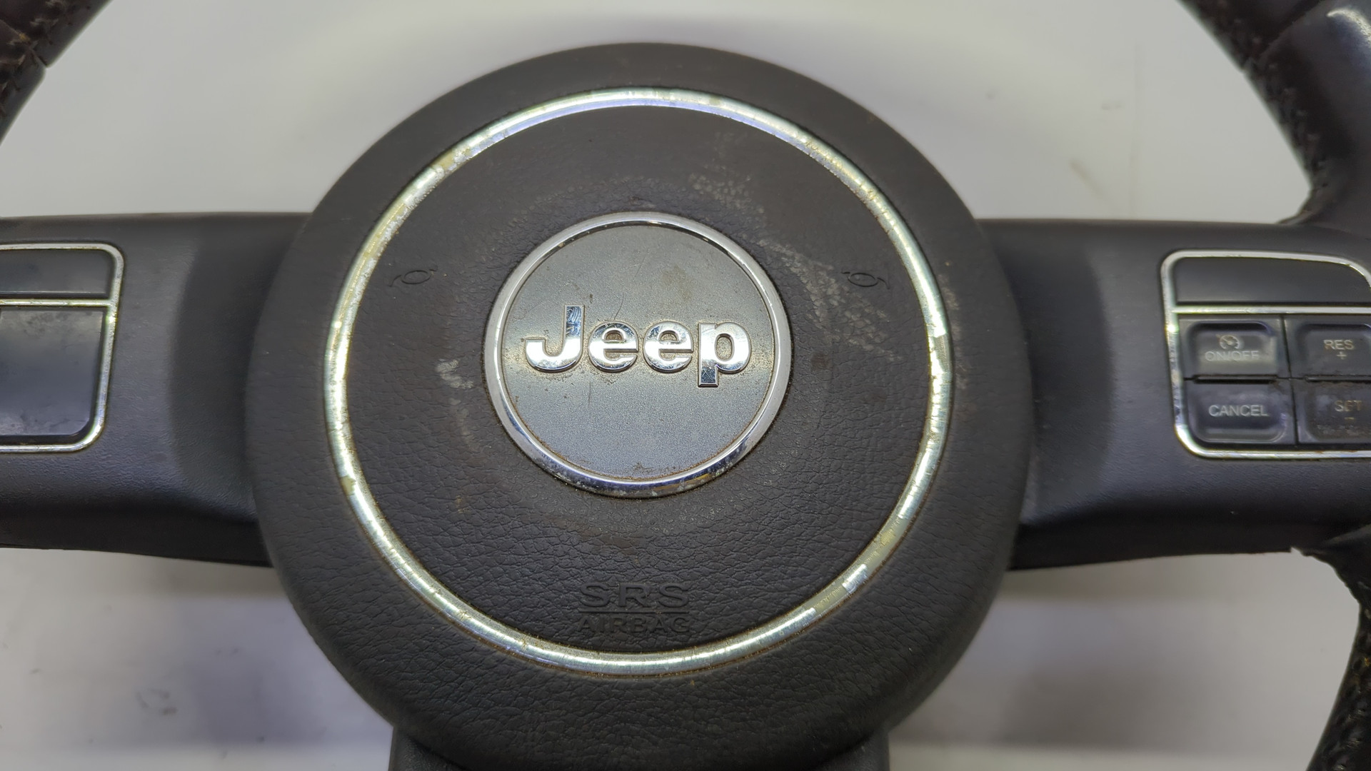 Рулевое колесо (руль)