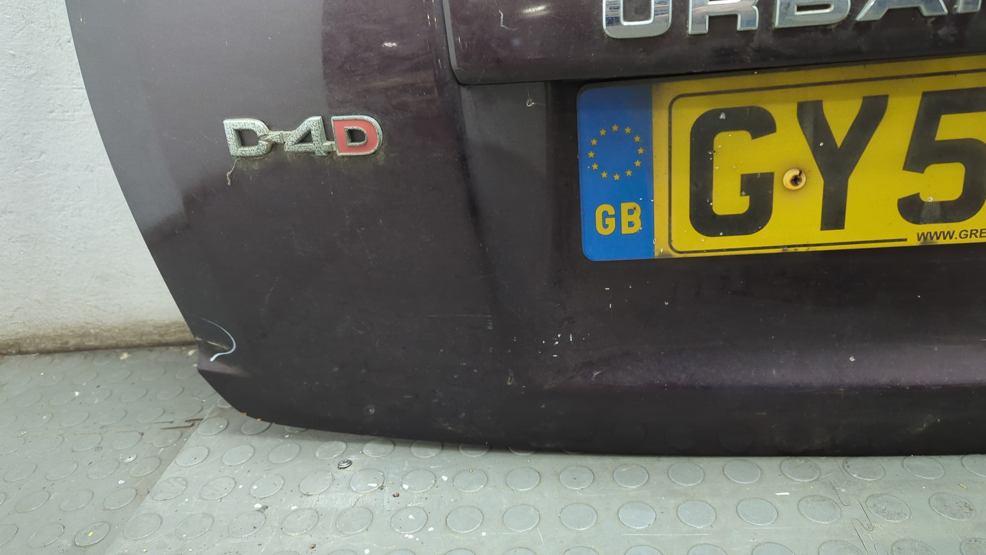 Дверь багажника