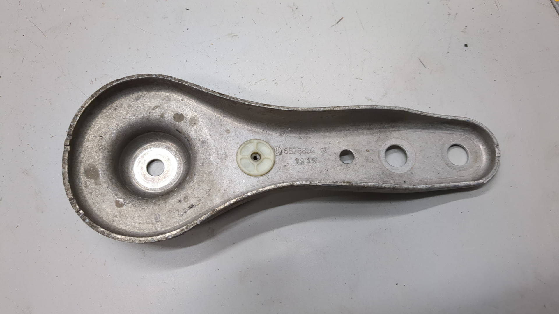 Кронштейн (п.з.к.)