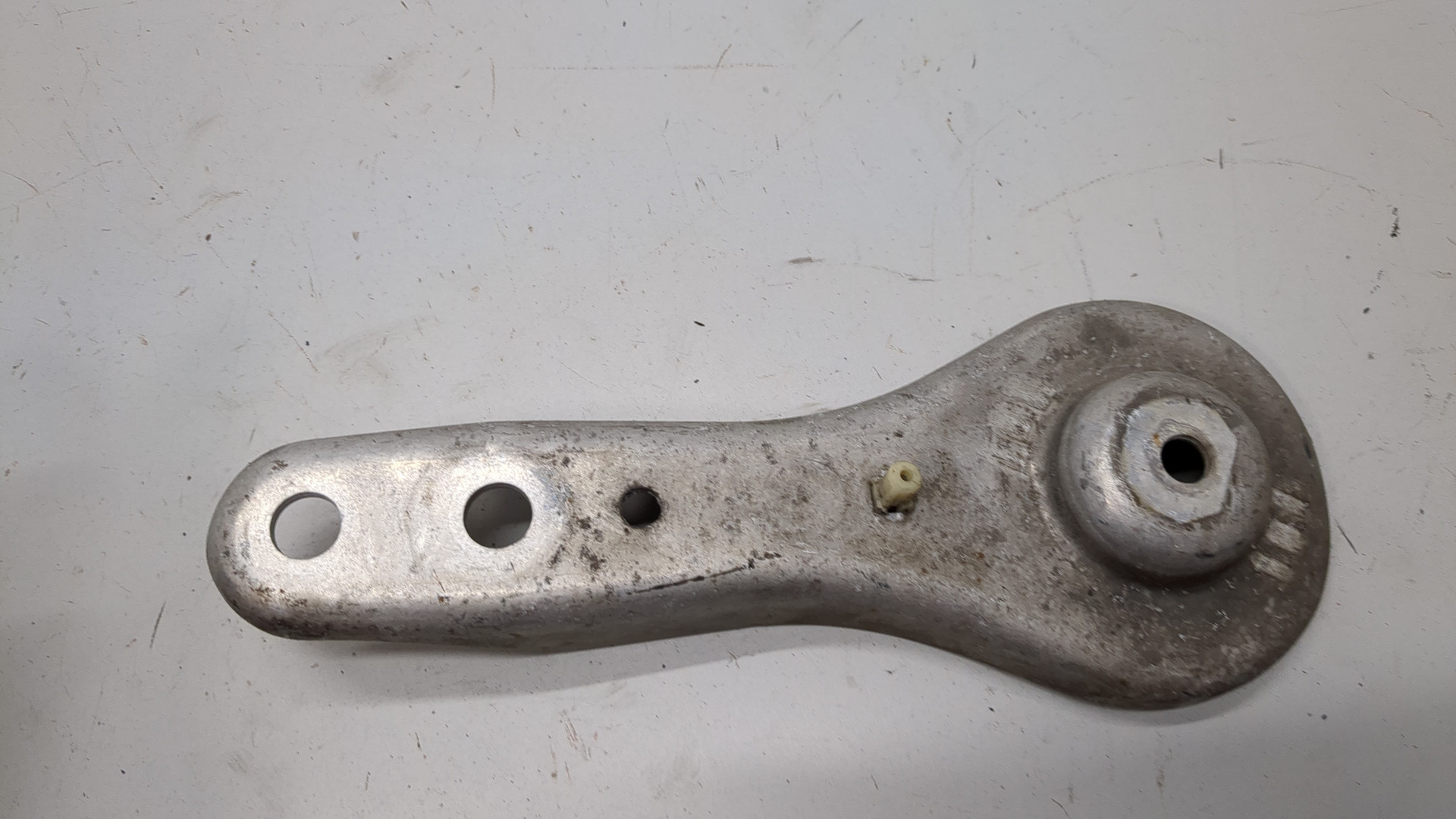 Кронштейн (п.з.к.)