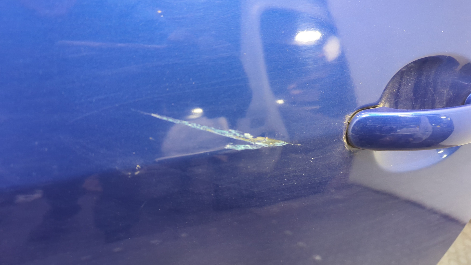 Дверь передняя левая