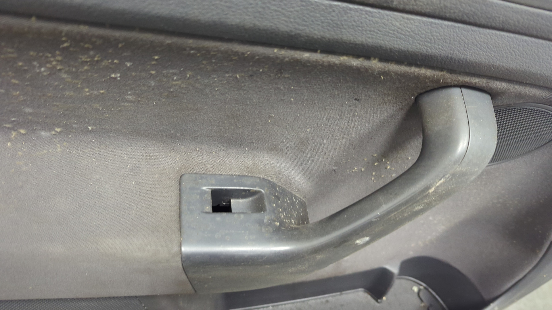 Дверь передняя левая