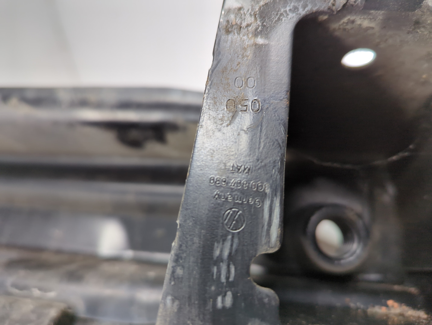 Усилитель заднего бампера