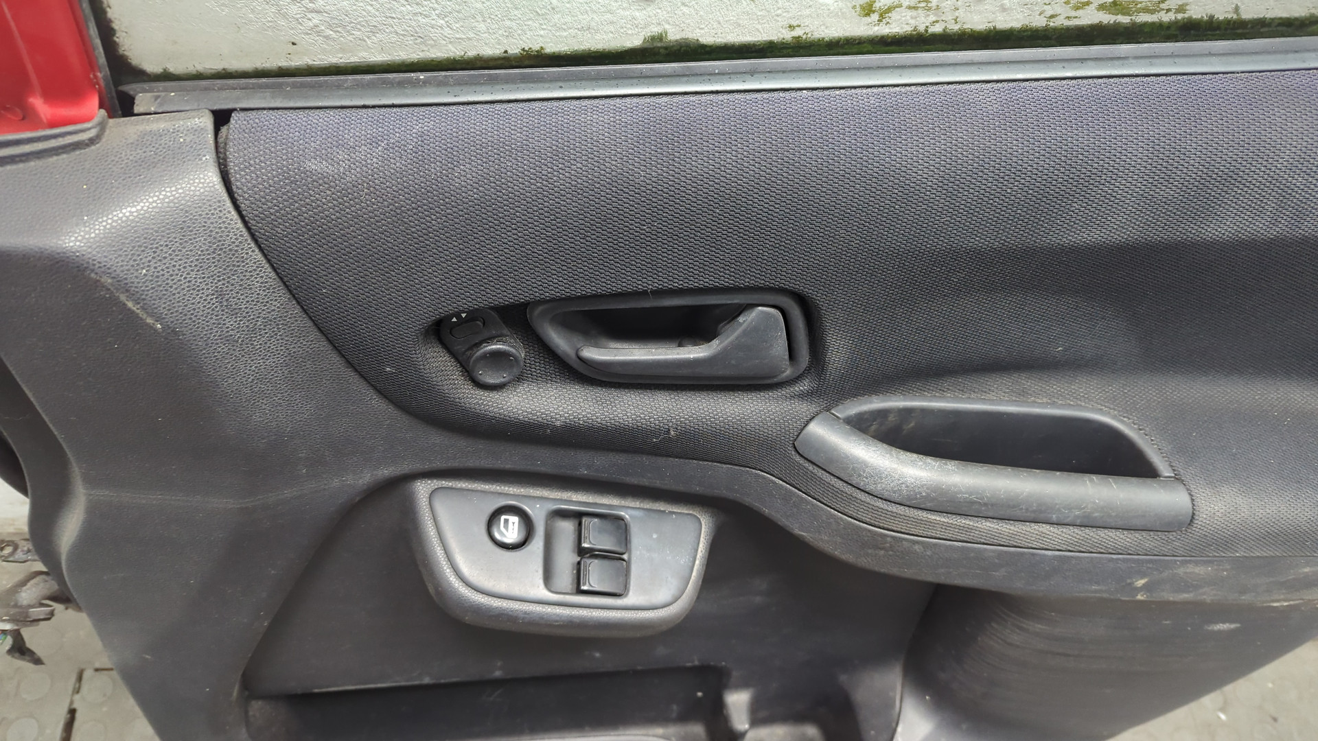 Дверь передняя правая