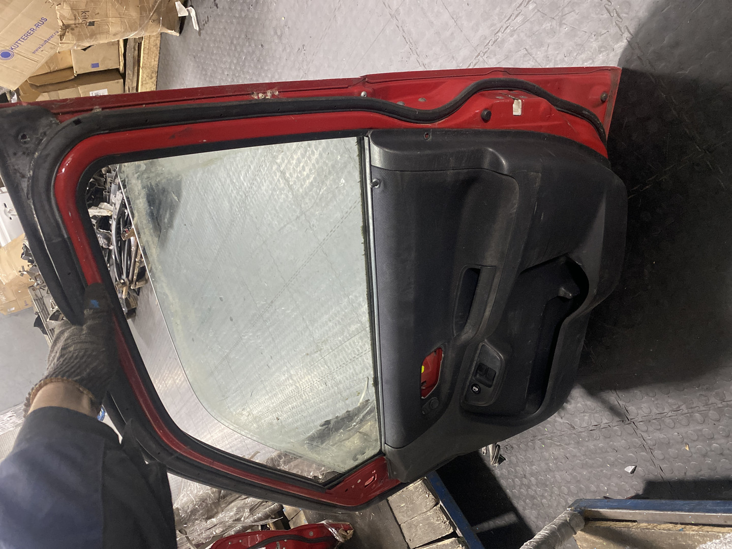 Дверь передняя правая