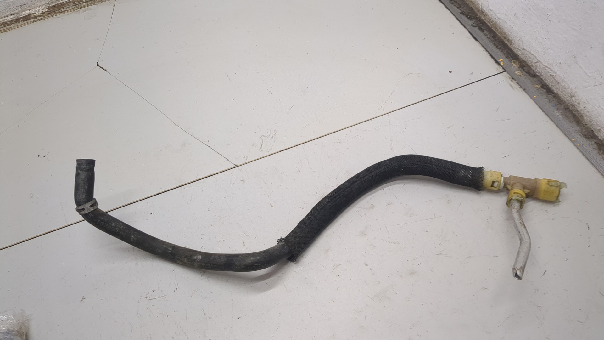 Трубка системы охлаждения