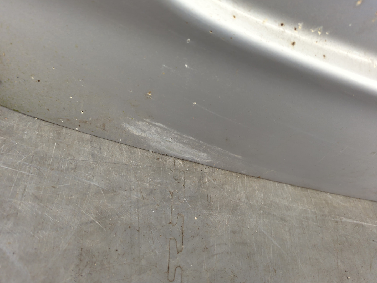 Дверь багажника