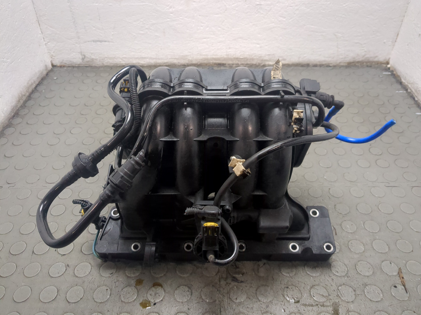 Коллектор впускной