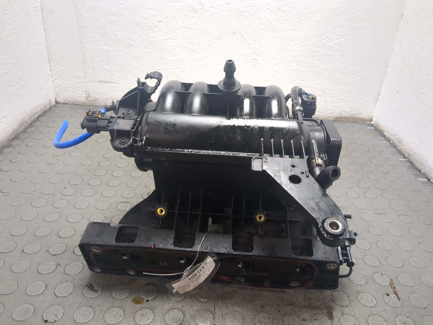 Коллектор впускной