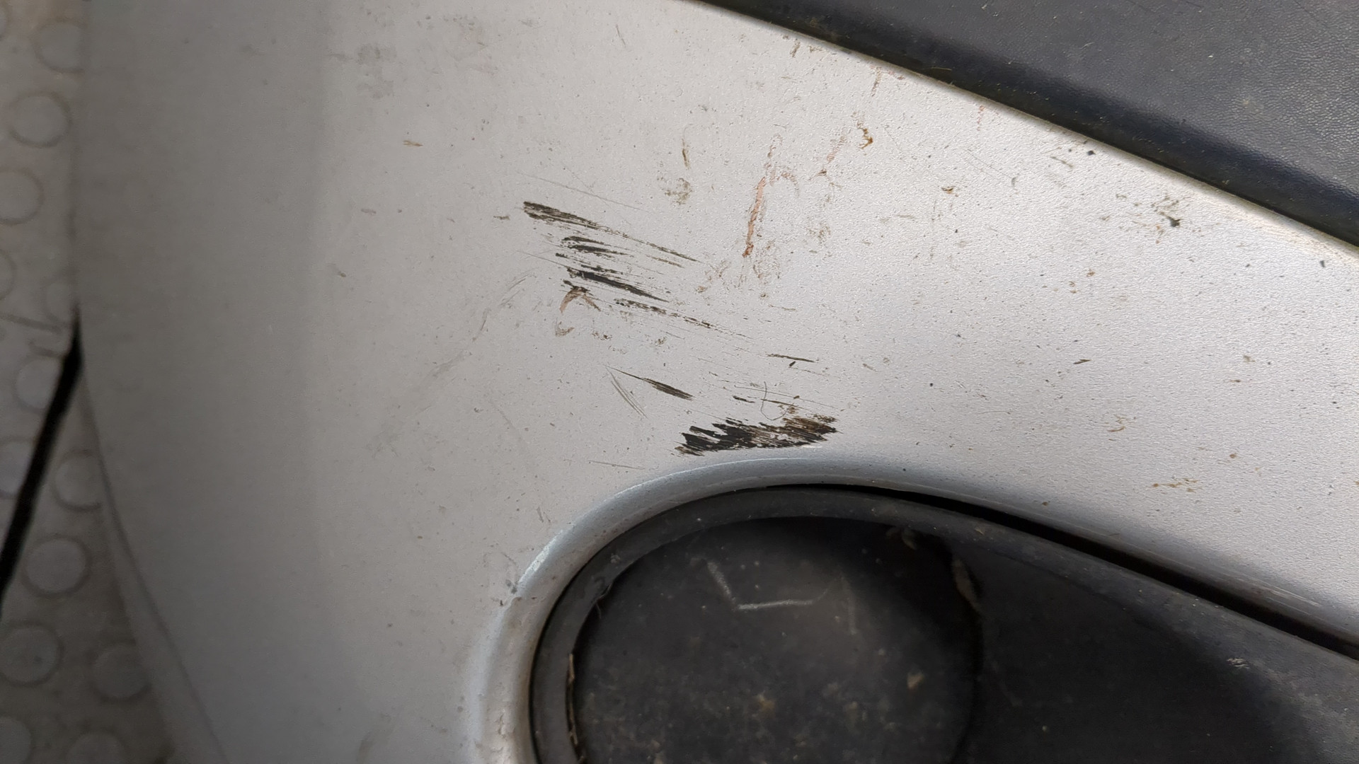 Бампер передний