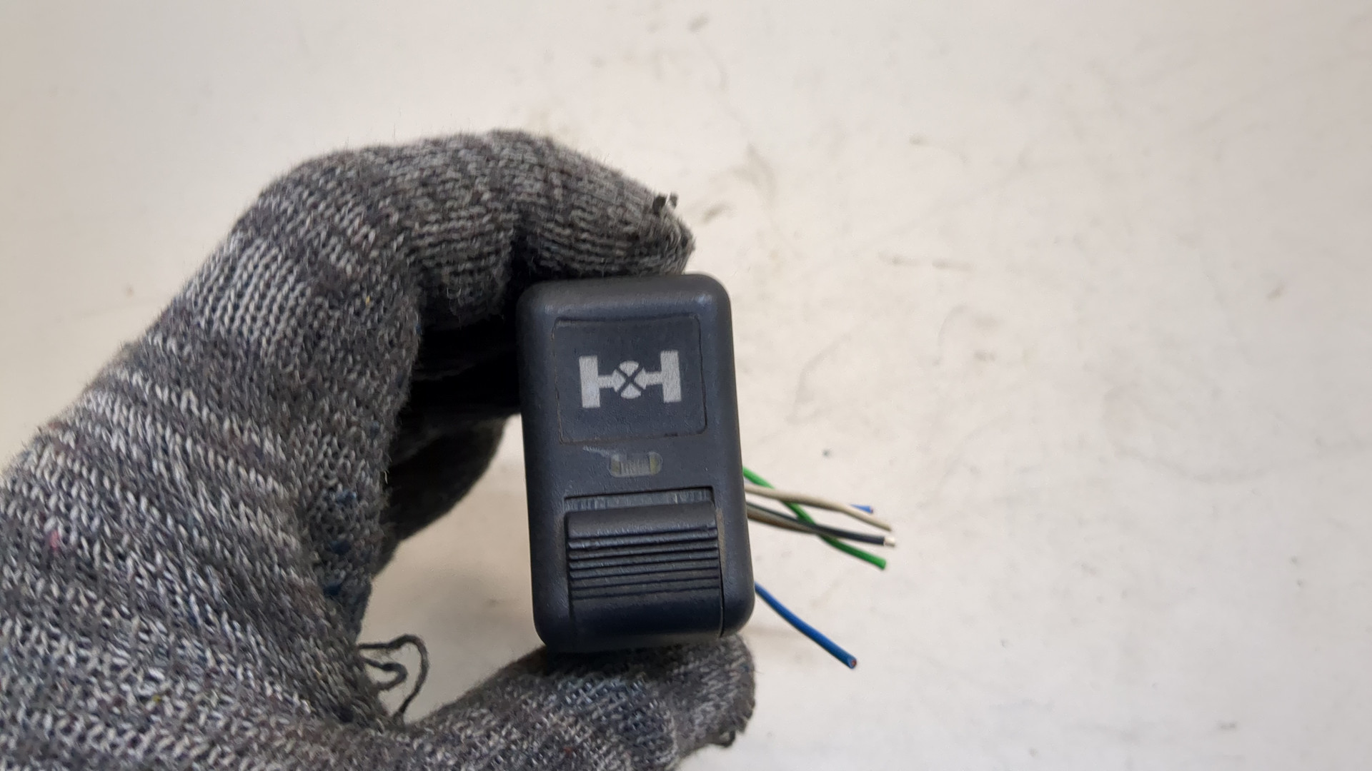 Кнопка блокировки дифференциала