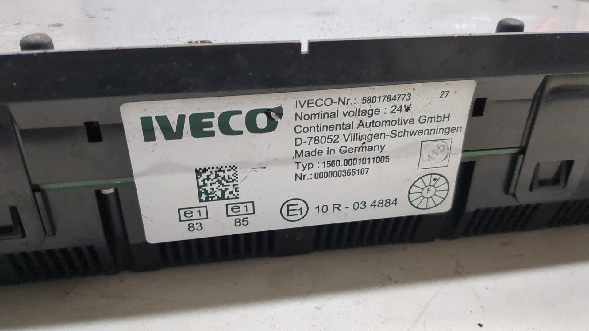 Панель приборов