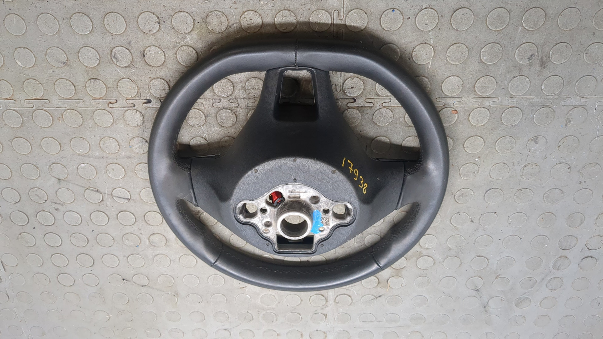 Рулевое колесо (руль)