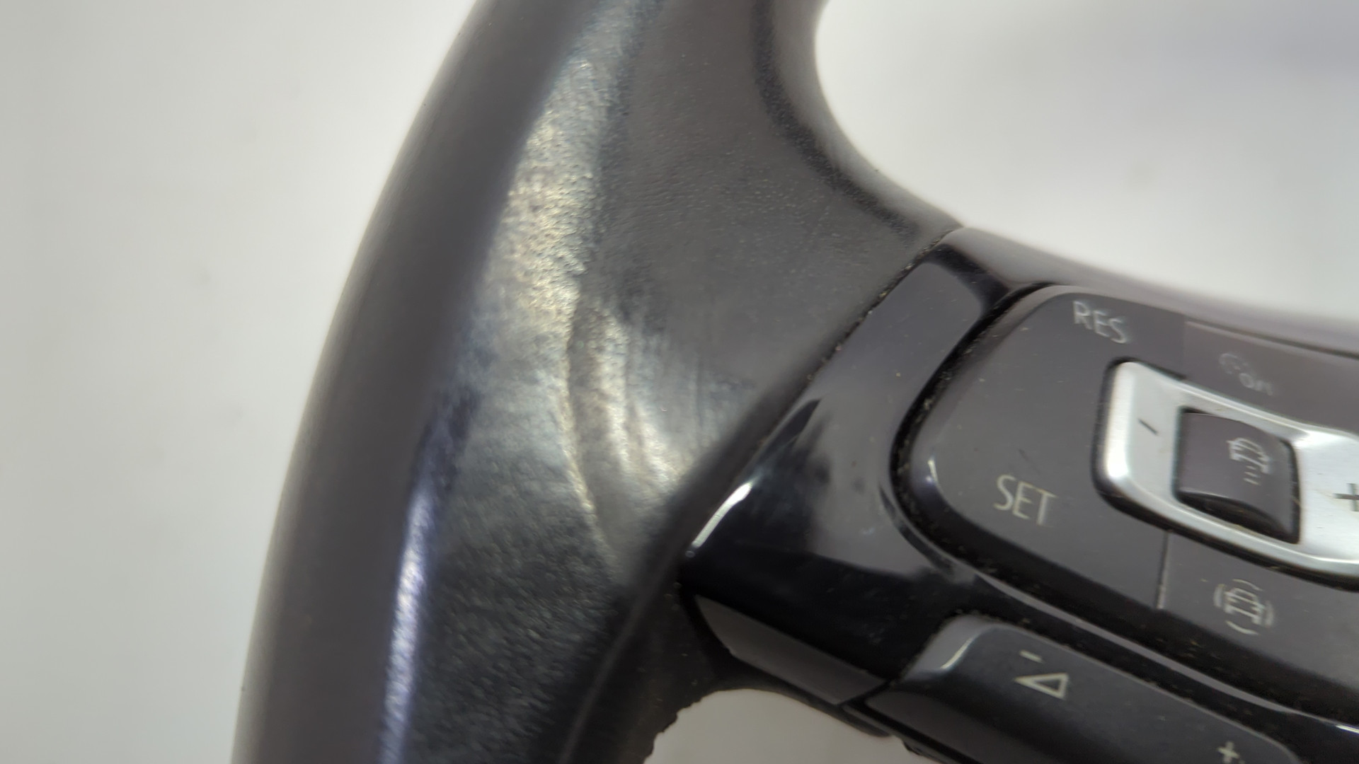 Рулевое колесо (руль)