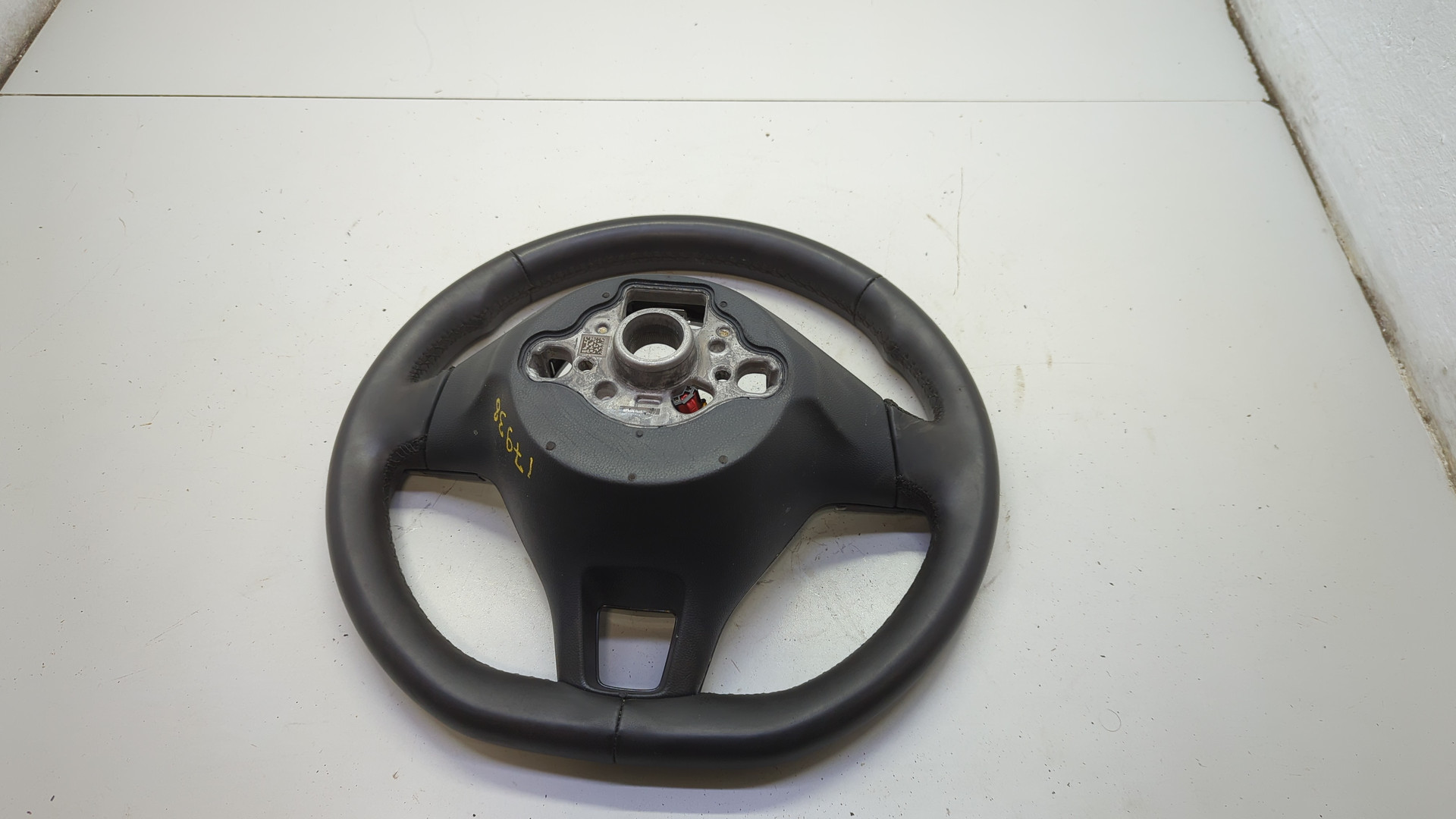 Рулевое колесо (руль)