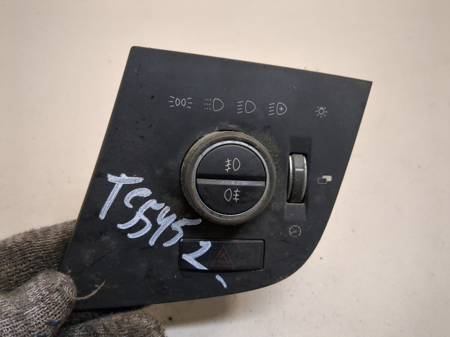 Переключатель света фар