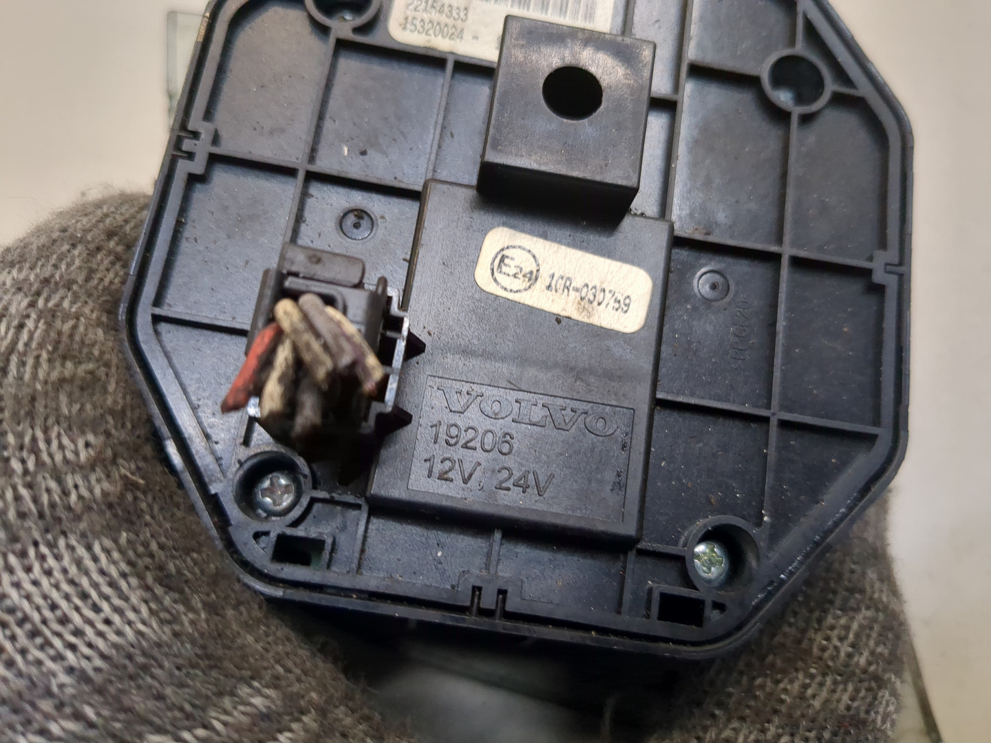 Переключатель света фар