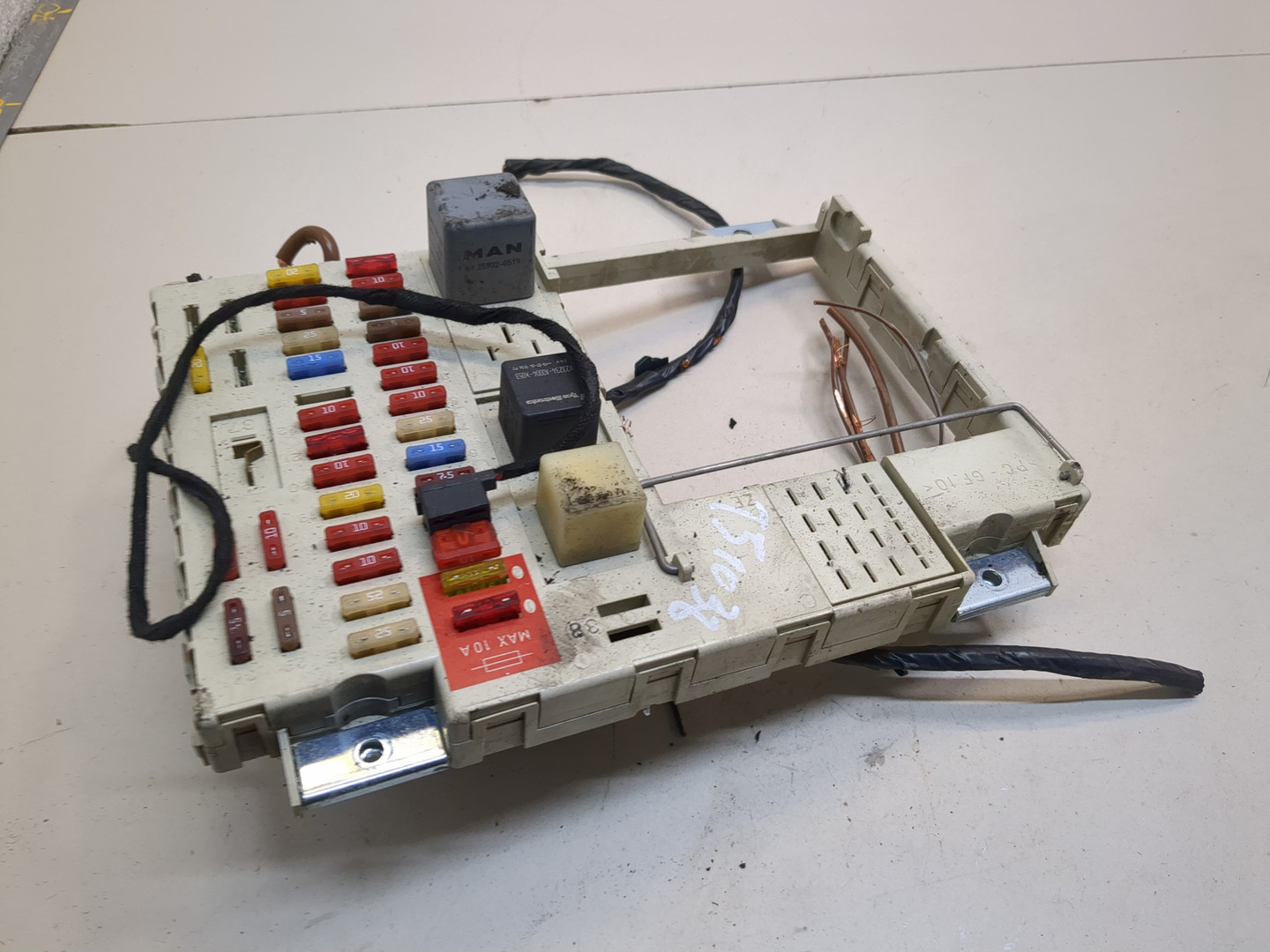 Блок предохранителей