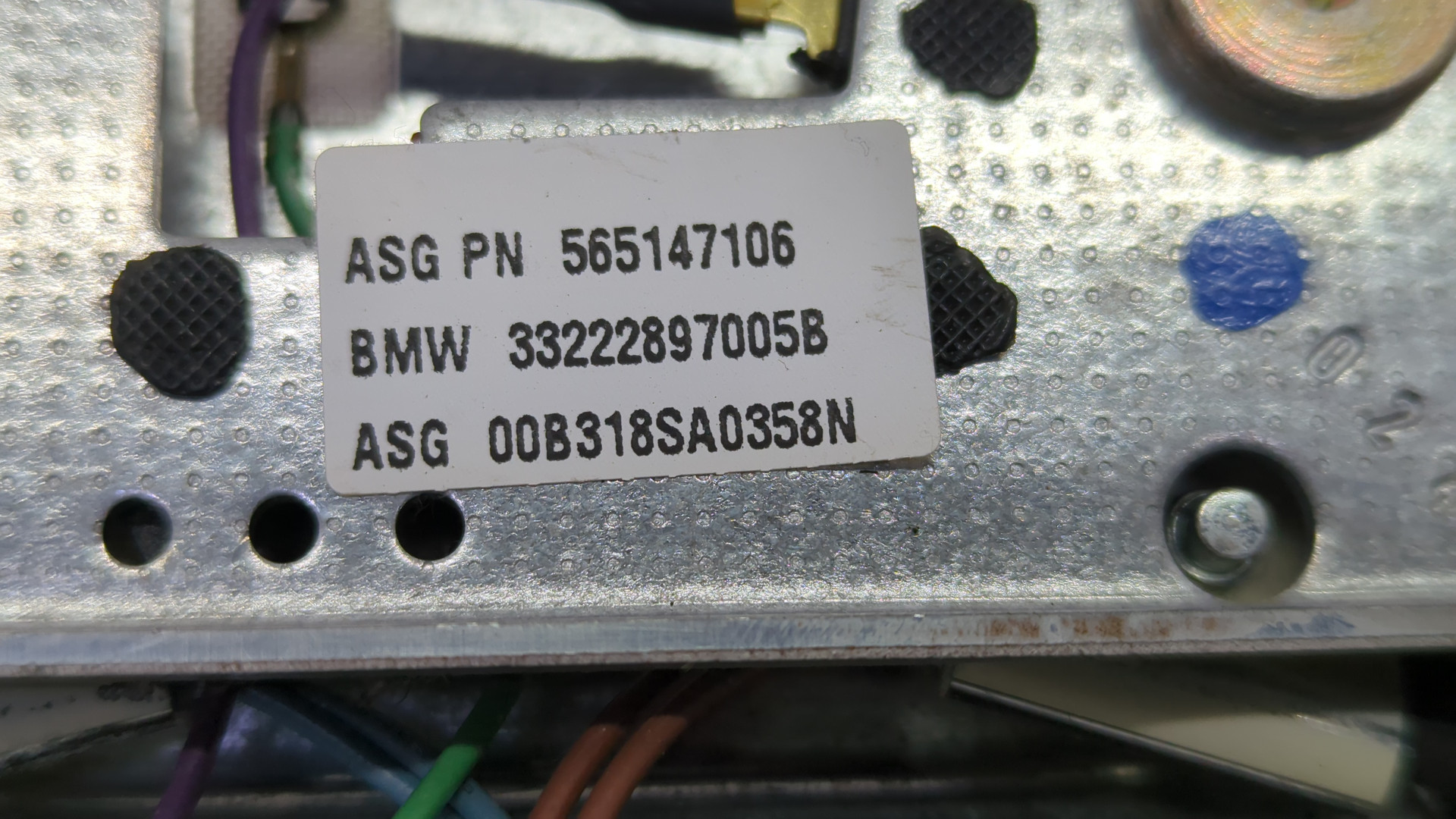 Подушка безопасности в рулевое колесо