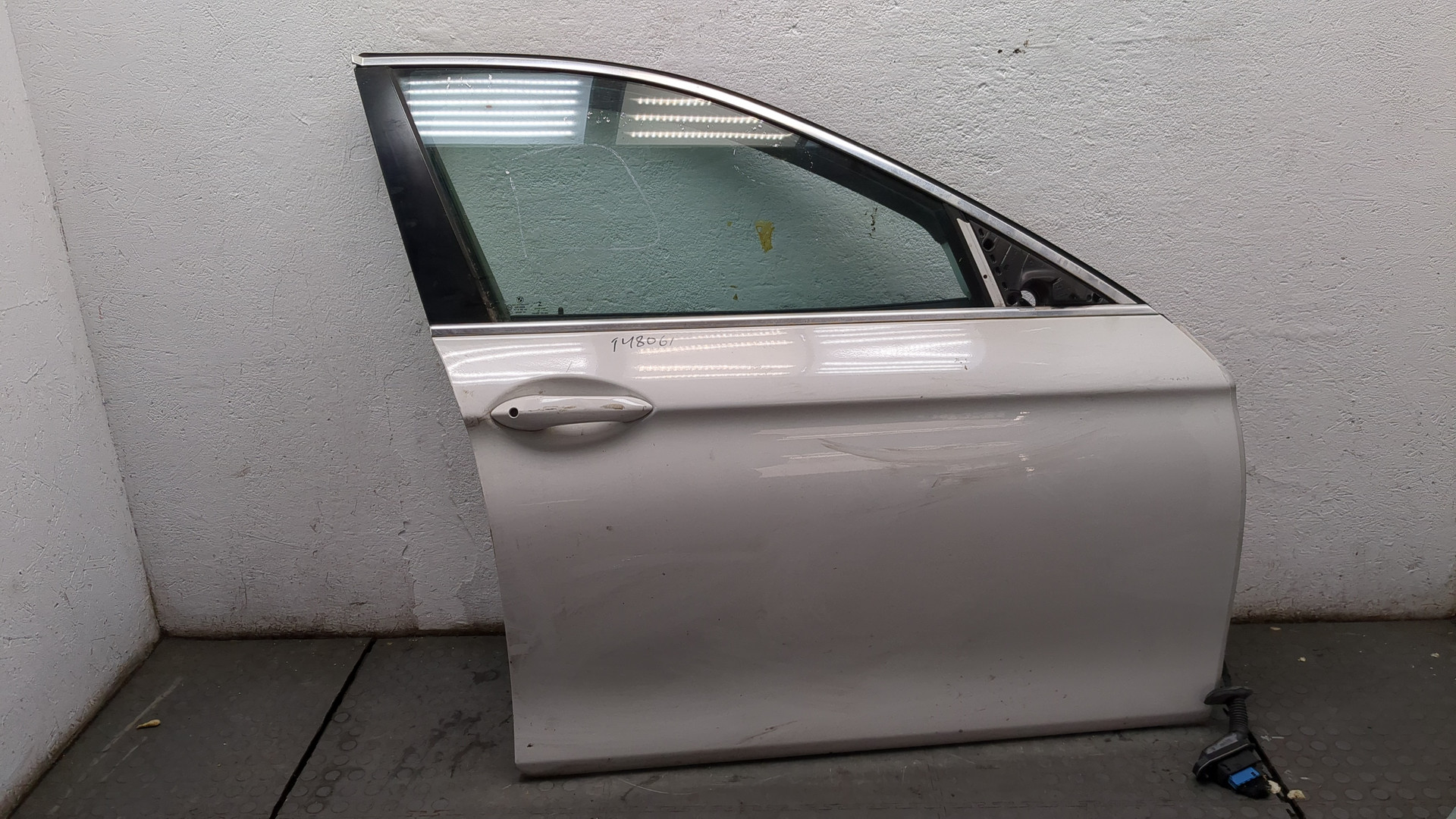 Дверь передняя правая