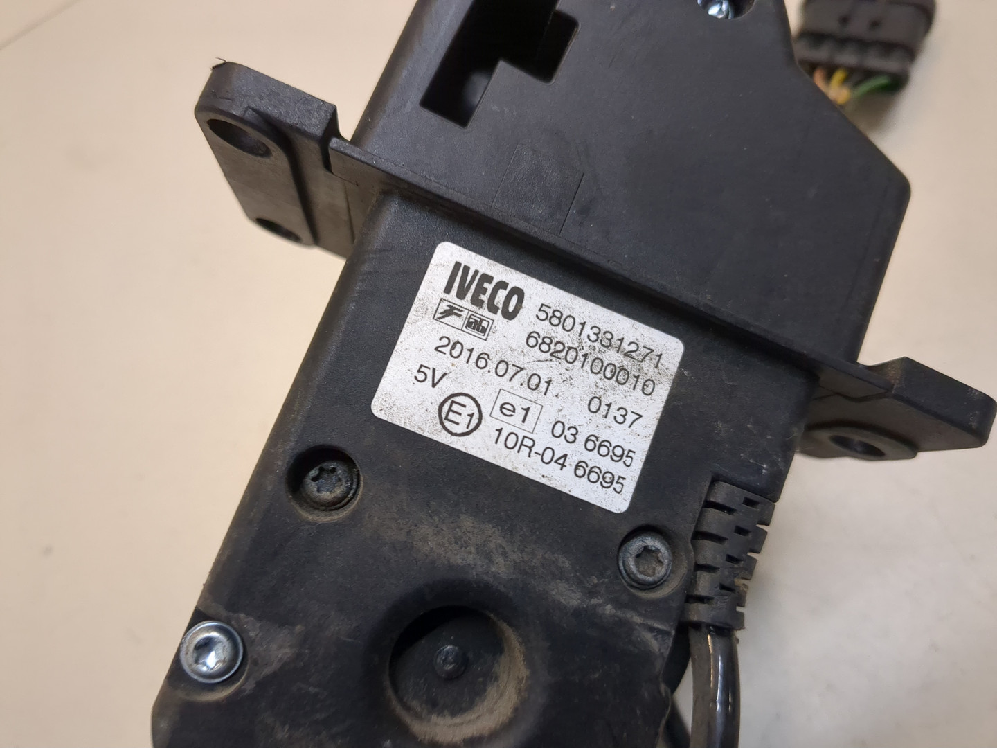 Педаль газа