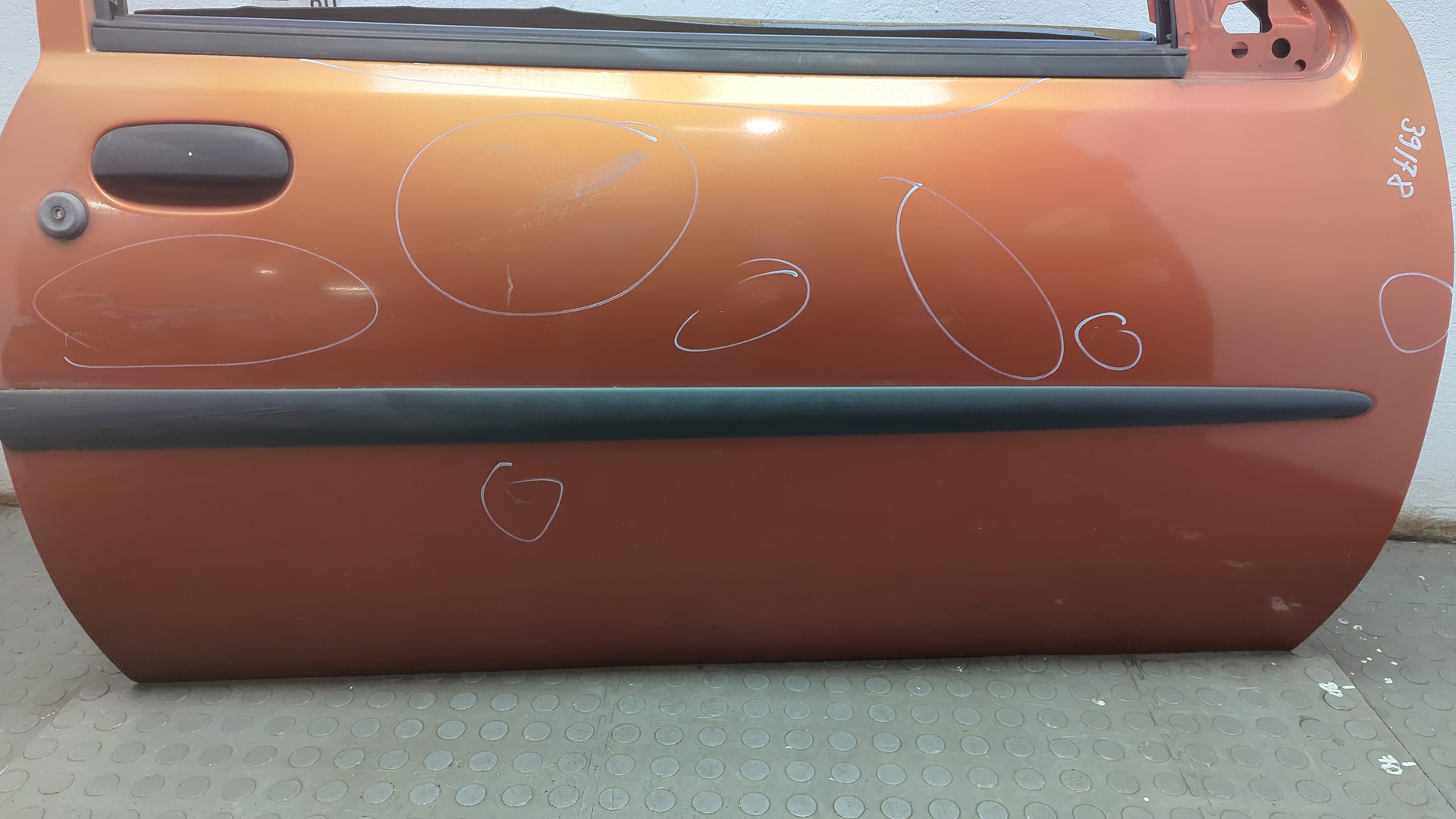 Дверь передняя правая