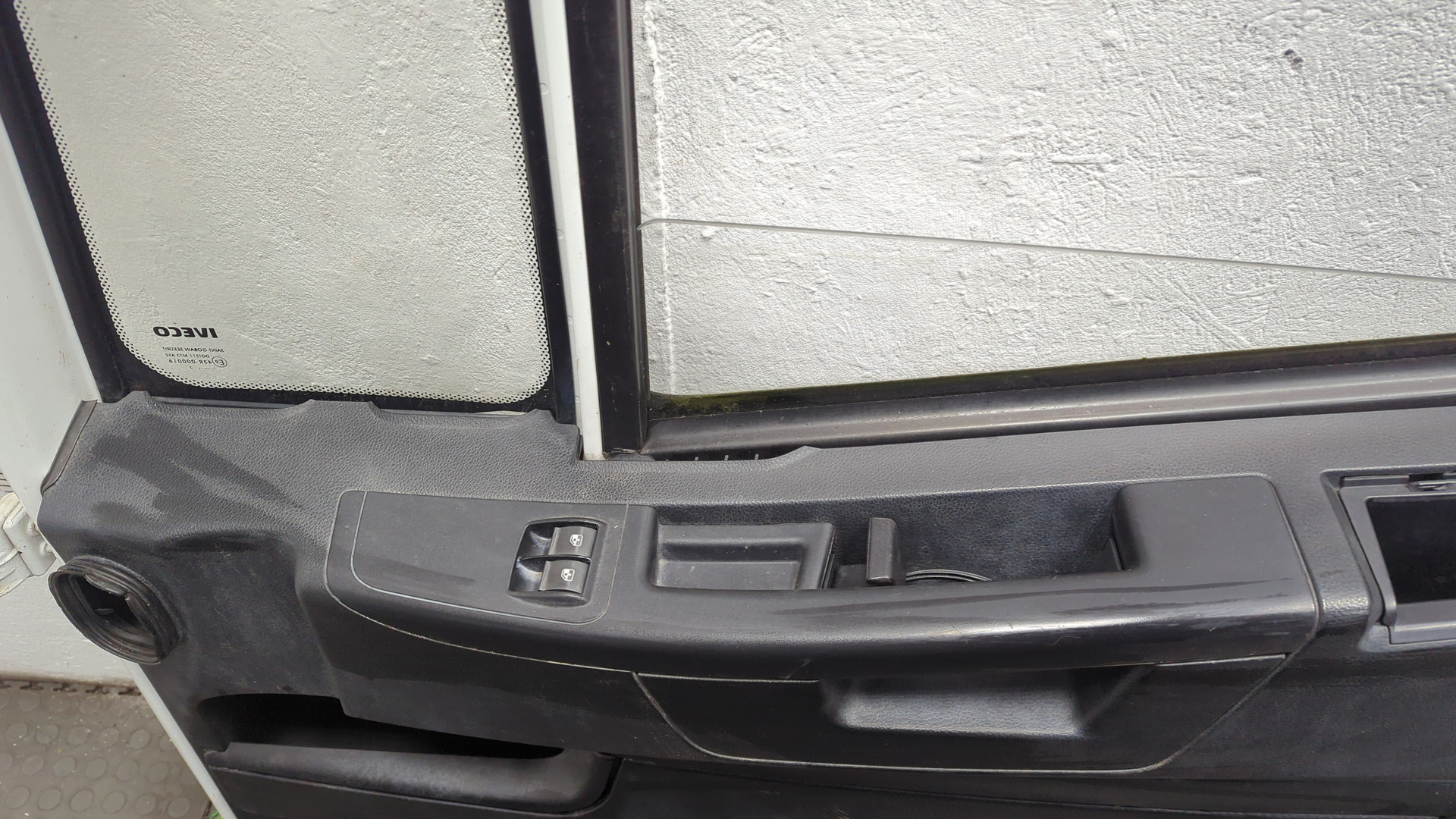 Дверь передняя правая