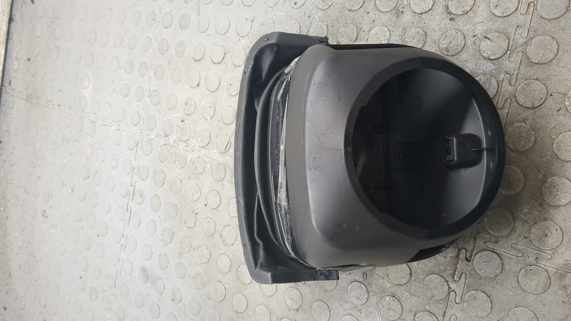 Кожух рулевой колонки