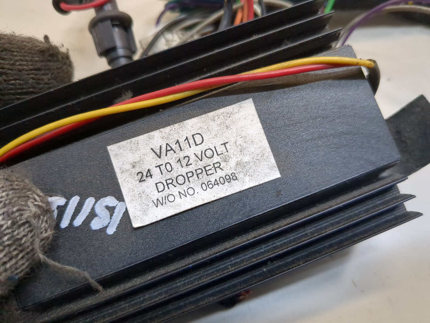 Преобразователь напряжения (адаптер)