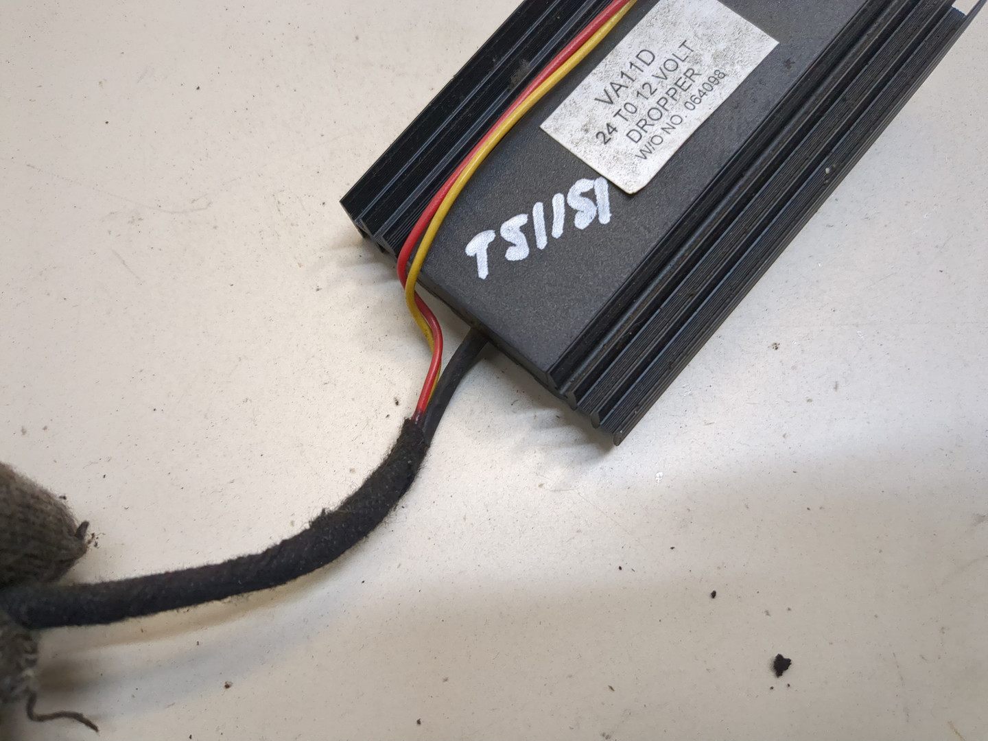 Преобразователь напряжения (адаптер)