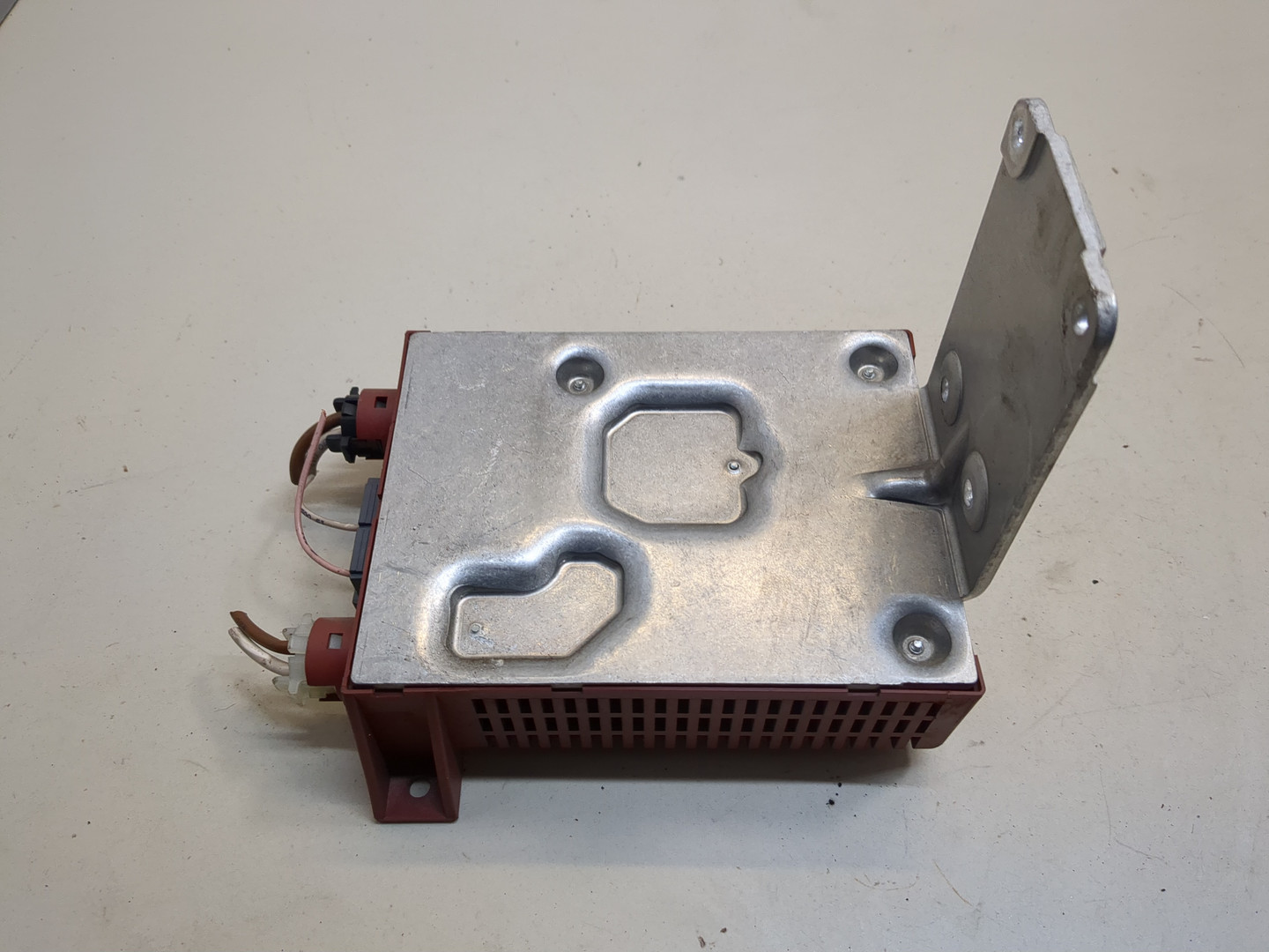 Преобразователь напряжения (адаптер)