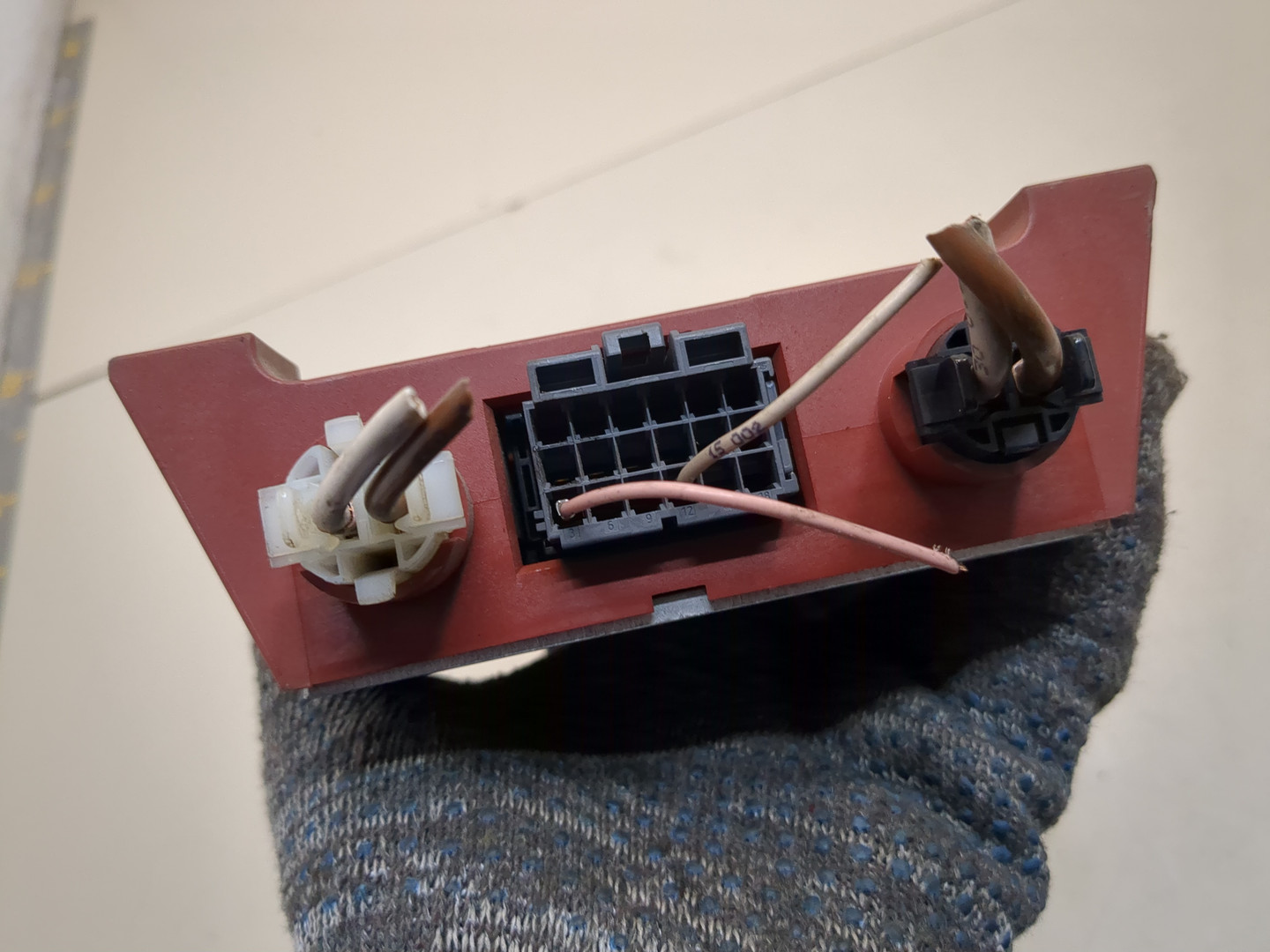 Преобразователь напряжения (адаптер)